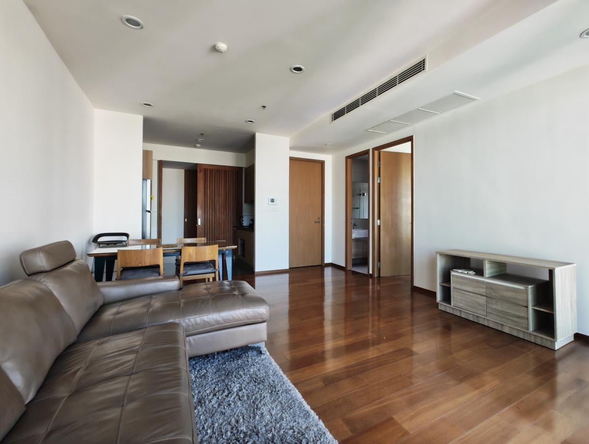 For SaleCondoRama3 (Riverside),Satupadit : 03/04/2026, Luxury 2-bedroom condo The Parco in the city center, near BTS Chong Nonsi
Infinity Pool view with complete free amenities for only 12 million! 0642748883