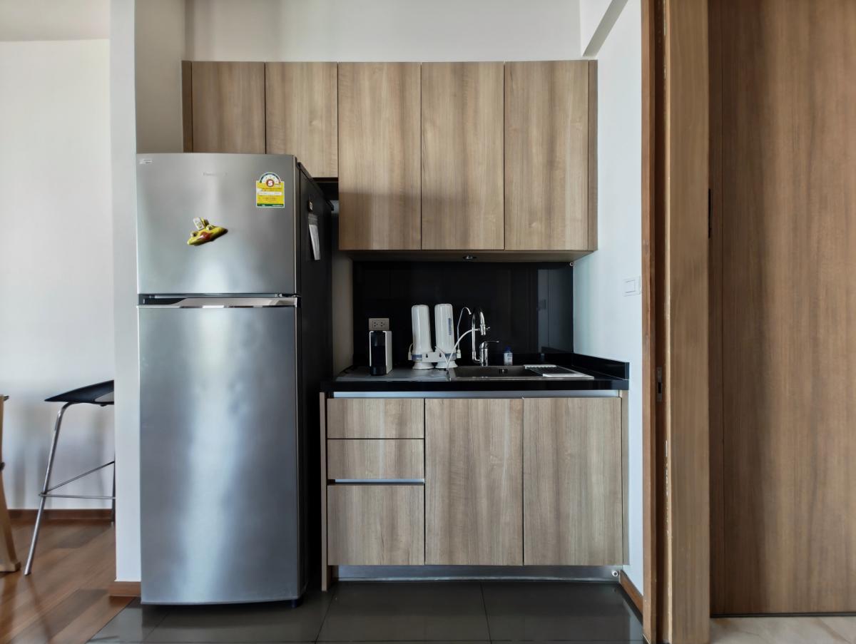 For SaleCondoRama3 (Riverside),Satupadit : 03/04/2026, Luxury 2-bedroom condo The Parco in the city center, near BTS Chong Nonsi
Infinity Pool view with complete free amenities for only 12 million! 0642748883