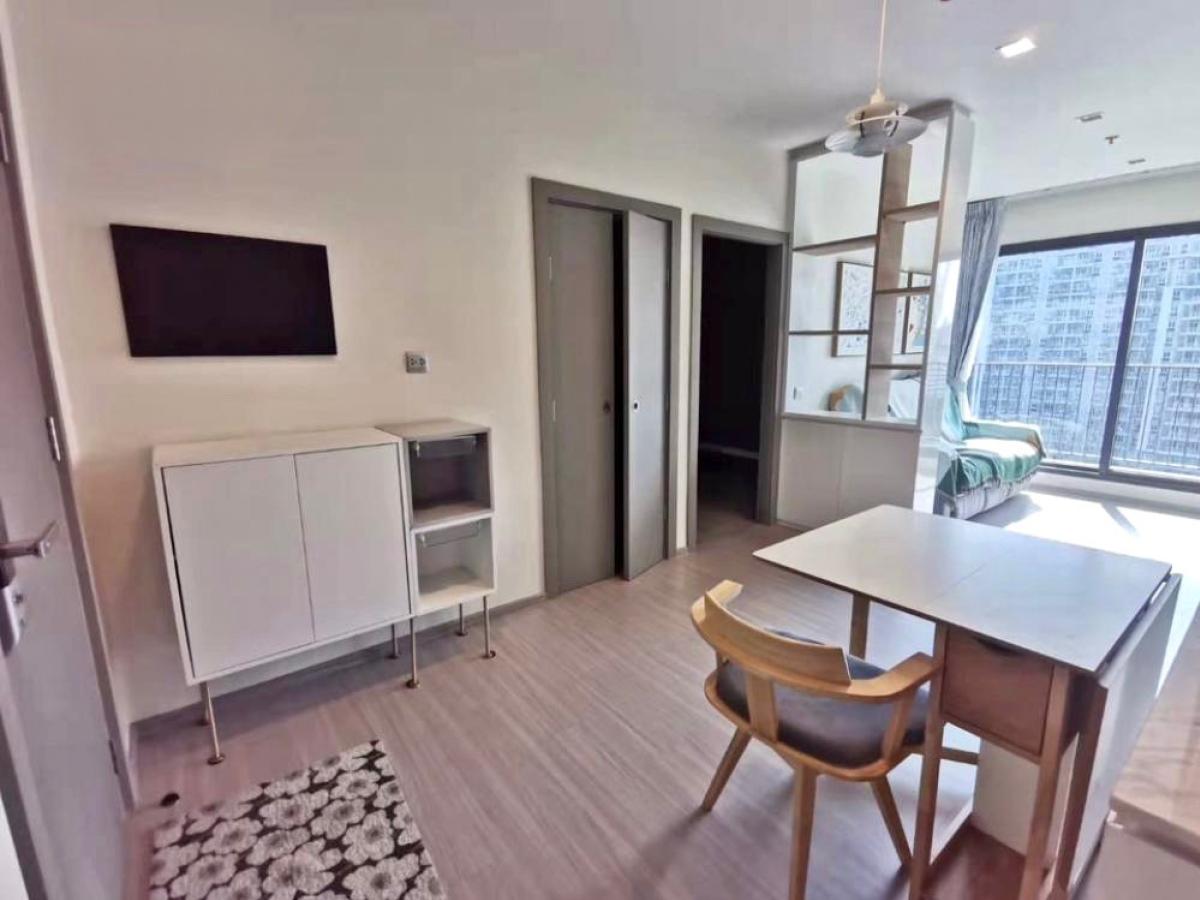 ให้เช่าคอนโดพระราม 9 เพชรบุรีตัดใหม่ RCA : 03/04/2026, เช่า Life Asoke - Rama 9 2 นอน 42,000 บาท/เดือน 
ใกล้ BTS/MRT พระราม 9 พร้อมสระว่ายน้ำและฟิตเนส! 0642748883