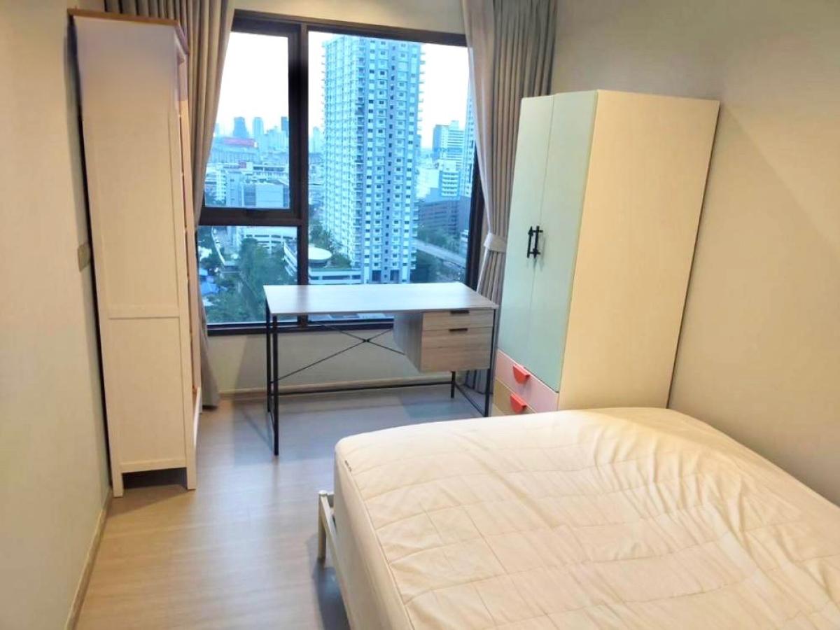 ให้เช่าคอนโดพระราม 9 เพชรบุรีตัดใหม่ RCA : 03/04/2026, เช่า Life Asoke - Rama 9 2 นอน 42,000 บาท/เดือน 
ใกล้ BTS/MRT พระราม 9 พร้อมสระว่ายน้ำและฟิตเนส! 0642748883