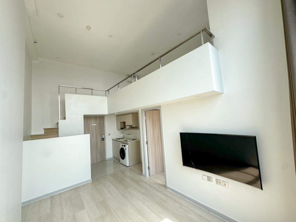 For SaleCondoSathorn, Narathiwat : 03/04/2026, Super value! 2 bedrooms in the heart of Sathorn, KnightsBridge Prime Sathorn
Near BTS Chong Nonsi for only 5.49 million, with swimming pool and fitness! 0642748883