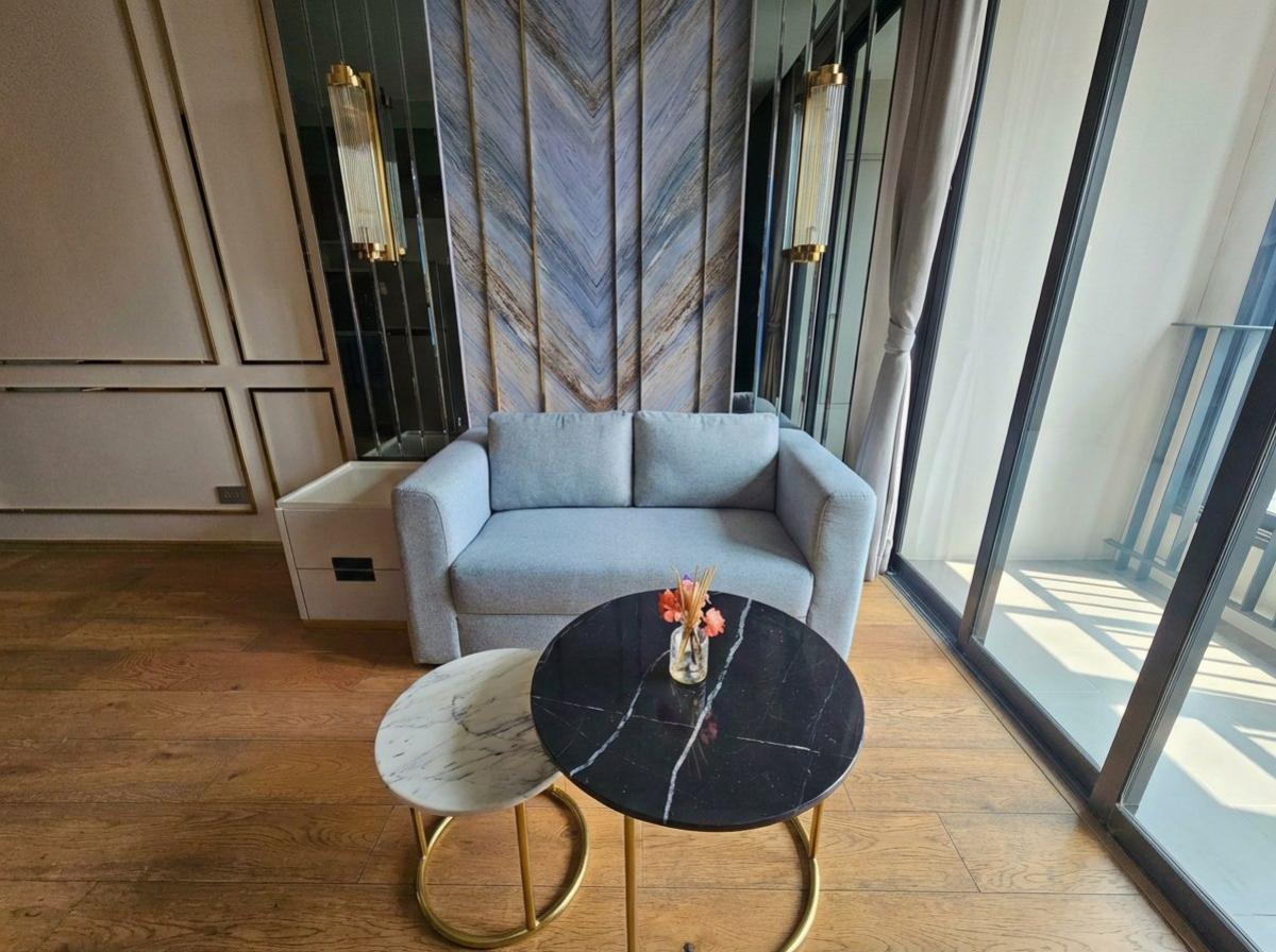 For SaleCondoPattanakan, Srinakarin : 03/04/2026, # LUXURY 2 BED/2 BATH CORNER UNIT at Q CHIDLOM - Prime Location Near BTS, Rooftop Pool, 64 SQM! 0642748883