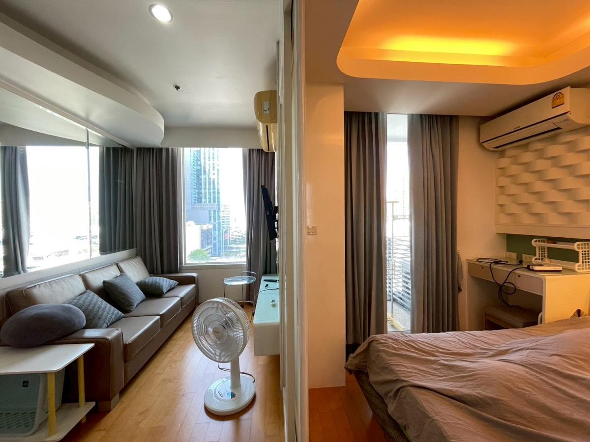 ให้เช่าคอนโดราชเทวี พญาไท : 03/04/2026, เช่าคอนโด Villa Rachatewi 1 ห้องนอน ใกล้ BTS/MRT ราชเทวี 
พร้อมสิ่งอำนวยความสะดวก ราคา 22,000 บาท/เดือน! 0642748883