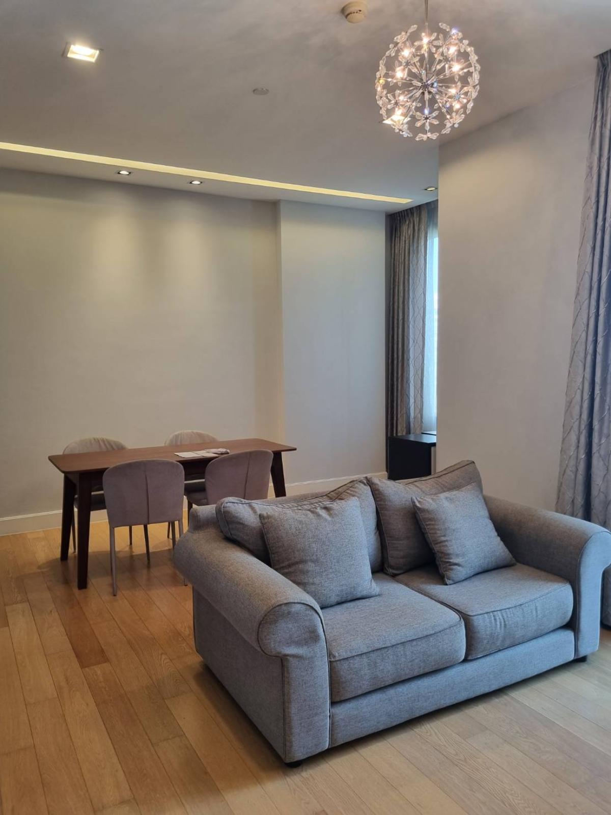 ขายคอนโดลาดพร้าว เซ็นทรัลลาดพร้าว : 03/04/2026, คอนโดหรู 2 นอน ใจกลางหมอชิต 
ใกล้ BTS/MRT ราคาพิเศษพร้อมเข้าอยู่! 0642748883