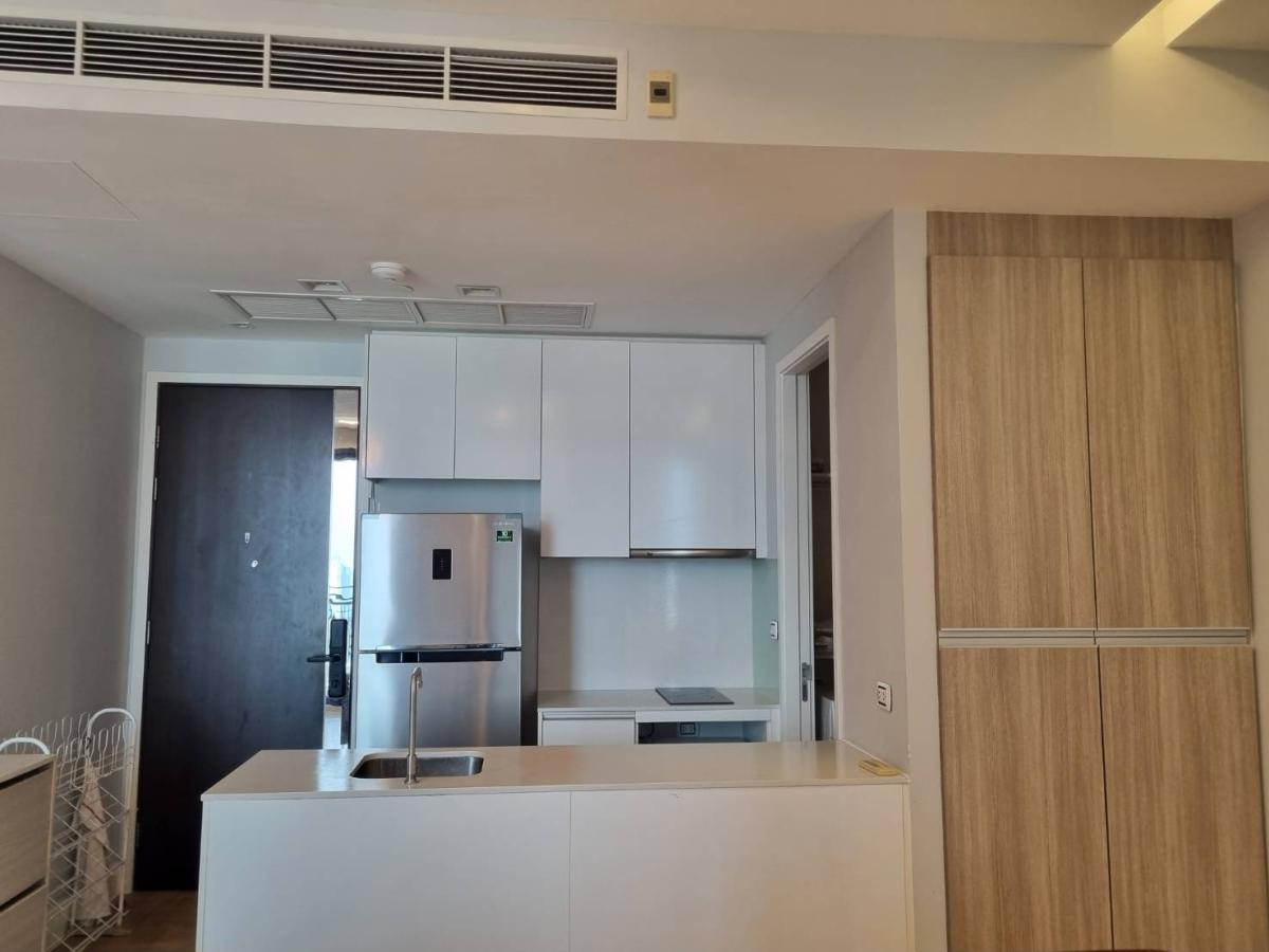 ขายคอนโดลาดพร้าว เซ็นทรัลลาดพร้าว : 03/04/2026, คอนโดหรู 2 นอน ใจกลางหมอชิต 
ใกล้ BTS/MRT ราคาพิเศษพร้อมเข้าอยู่! 0642748883