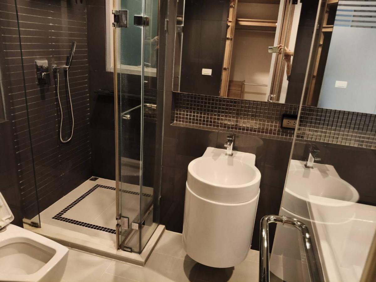 ให้เช่าคอนโดสะพานควาย จตุจักร : 03/04/2026, เช่าคอนโด Rhythm Phahol-Ari 2 ห้องนอน 65 ตรม. ใกล้ BTS/MRT เพียง 30,000 บาท! 
พร้อมสิ่งอำนวยความสะดวกครบครัน ตอบโจทย์ชีวิตเมืองทันที! 0642748883