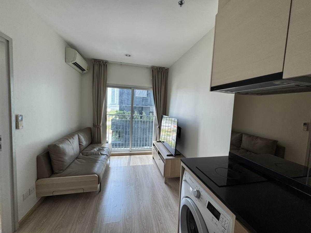 ให้เช่าคอนโดรัชดา ห้วยขวาง : 03/04/2026, คอนโด Noble Revolve รัชดา 1 ห้องนอน พร้อมอยู่ ใกล้ MRT ศูนย์วัฒนธรรม 
เช่าเพียง 15,000 บาท/เดือน ฟังก์ชันครบ บรรยากาศดี! 0642748883