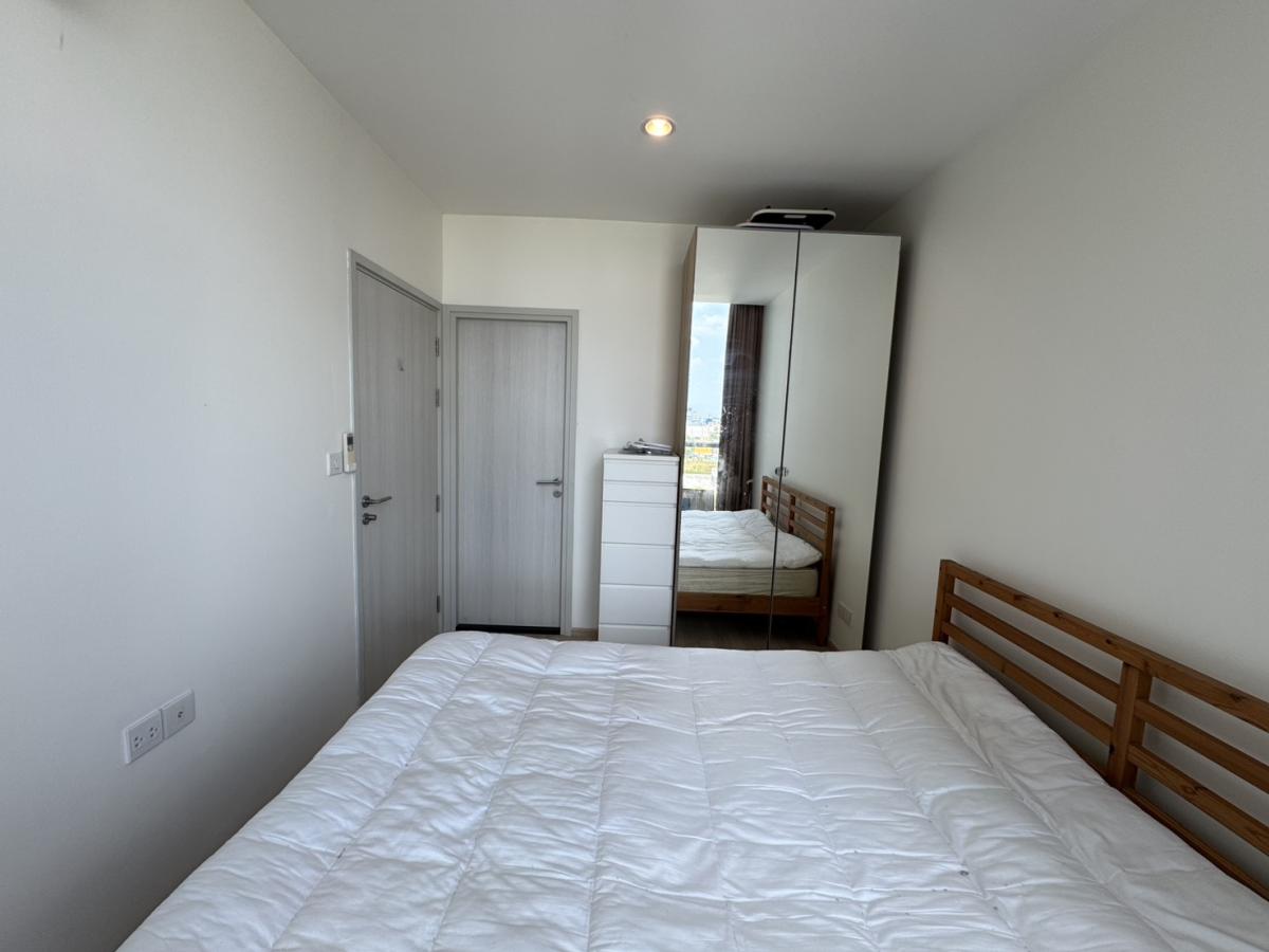 ให้เช่าคอนโดรัชดา ห้วยขวาง : 03/04/2026, คอนโด Noble Revolve รัชดา 1 ห้องนอน พร้อมอยู่ ใกล้ MRT ศูนย์วัฒนธรรม 
เช่าเพียง 15,000 บาท/เดือน ฟังก์ชันครบ บรรยากาศดี! 0642748883