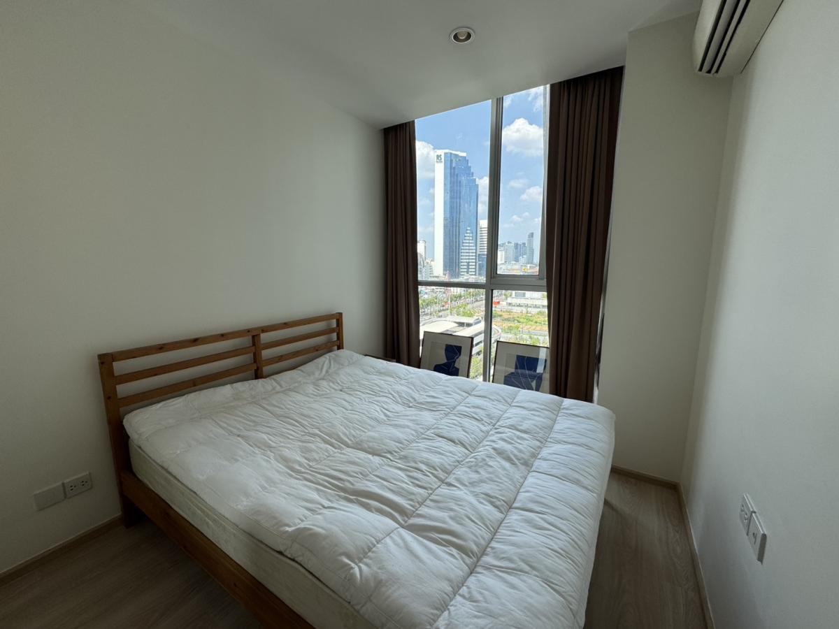 ให้เช่าคอนโดรัชดา ห้วยขวาง : 03/04/2026, คอนโด Noble Revolve รัชดา 1 ห้องนอน พร้อมอยู่ ใกล้ MRT ศูนย์วัฒนธรรม 
เช่าเพียง 15,000 บาท/เดือน ฟังก์ชันครบ บรรยากาศดี! 0642748883