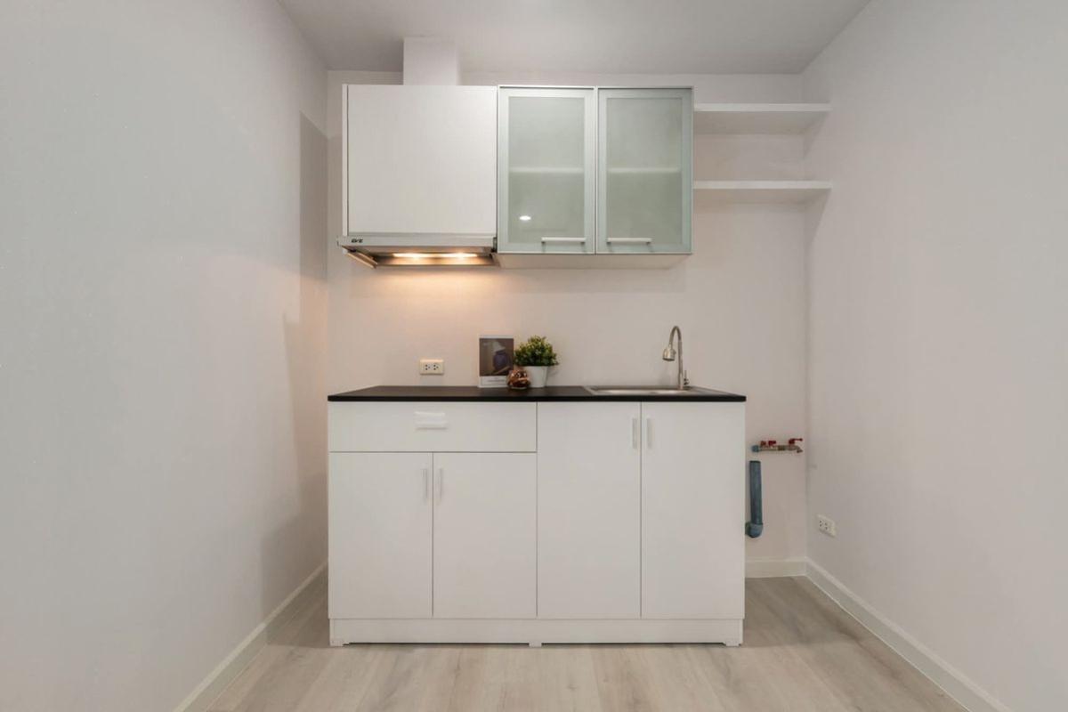 For SaleCondoChokchai 4, Ladprao 71, Ladprao 48, : 03/04/2026, Luxury condo The Next Ladprao 44, fully furnished, 2 bedrooms, 2 bathrooms, close to BTS/MRT
Price only 3.69 million, perfect for investment or residence, meets every lifestyle! 0642748883