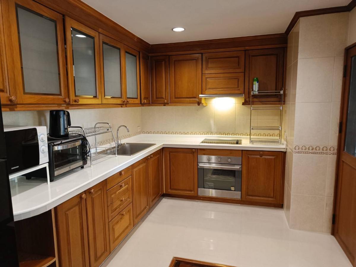 For RentCondoSukhumvit, Asoke, Thonglor : 03/04/2026, Luxury 3-Bed Condo at Waterford Park Thonglor – Prime Location, Only 50K/Month!
Live Steps from BTS Thong Lo & Top Amenities! 0642748883