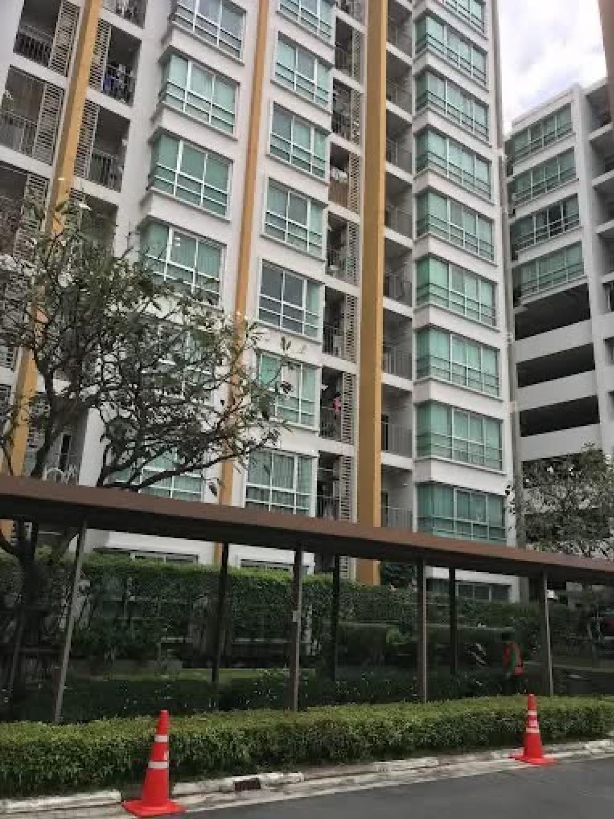 For SaleCondoRatchadapisek, Huaikwang, Suttisan : 03/04/2026, Ready-to-move-in condo in the heart of Huai Khwang, near MRT for 2.15 million.
A convenient life with complete amenities, beautiful view fitness center and swimming pool! 0642748883