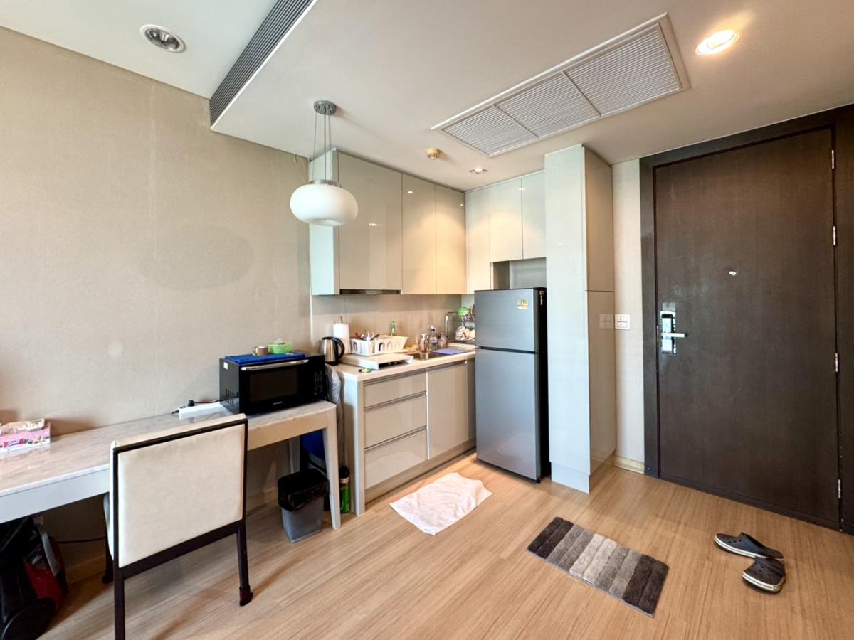 For RentCondoRatchathewi,Phayathai : 03/04/2026, Rent a luxury condo The Address Phayathai 1 bedroom 1 bathroom 38.5 sq.m. near BTS/MRT for 22,000 baht! 0642748883