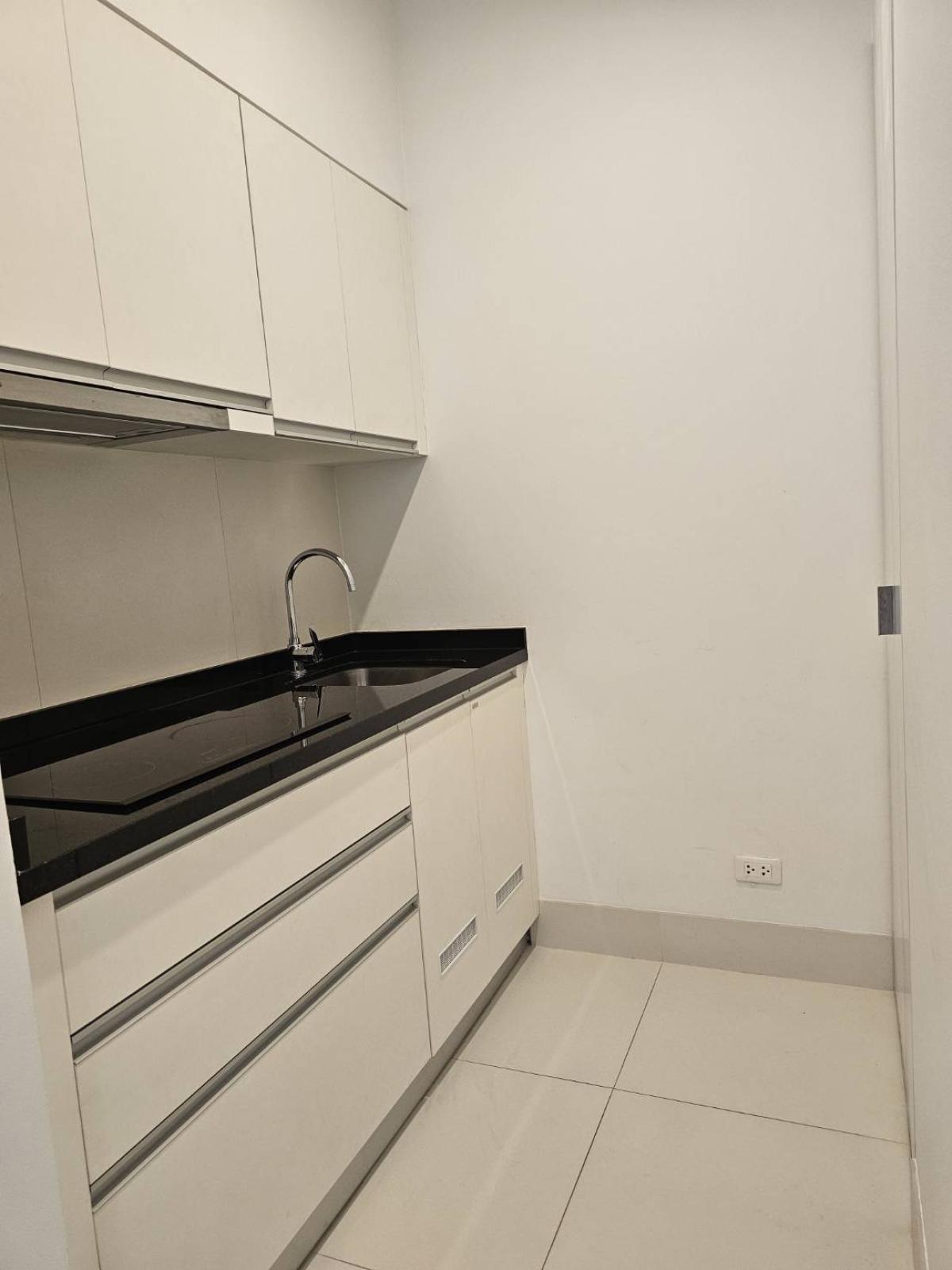 ให้เช่าคอนโดเชียงใหม่ : 03/04/2026, Luxury 2 Bed Condo at The Ritz Carlton Residence – Prime Chong Nonsi Location! 
147 sqm, Fully Equipped, Only 160,000 THB/Month – Don’t Miss Out! 0642748883