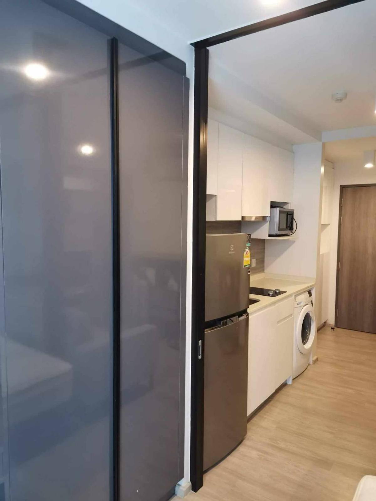 For SaleCondoWitthayu, Chidlom, Langsuan, Ploenchit : 03/04/2026, Studio Maestro 02 Ruamrudee Condo near BTS Phloen Chit starting at 3.89 million
A comfortable lifestyle with a swimming pool, fitness center, and free shuttle service! 0642748883