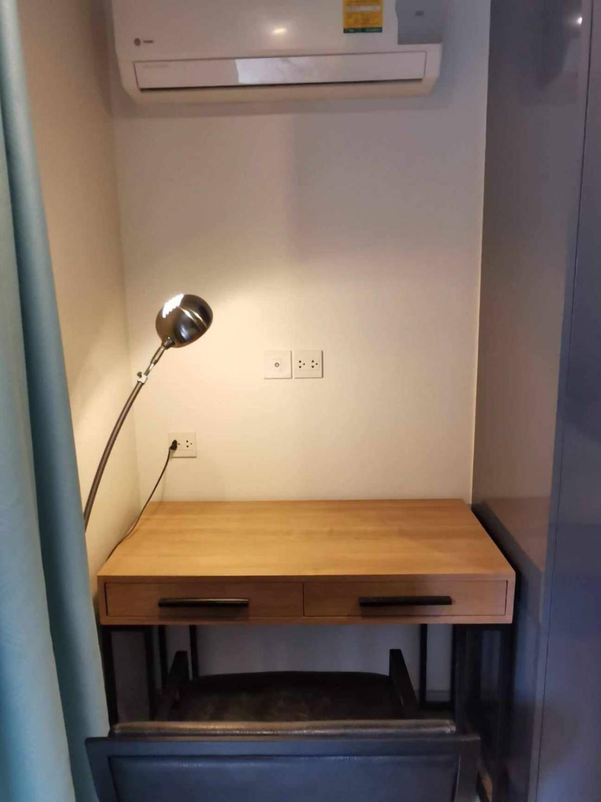 For SaleCondoWitthayu, Chidlom, Langsuan, Ploenchit : 03/04/2026, Studio Maestro 02 Ruamrudee Condo near BTS Phloen Chit starting at 3.89 million
A comfortable lifestyle with a swimming pool, fitness center, and free shuttle service! 0642748883