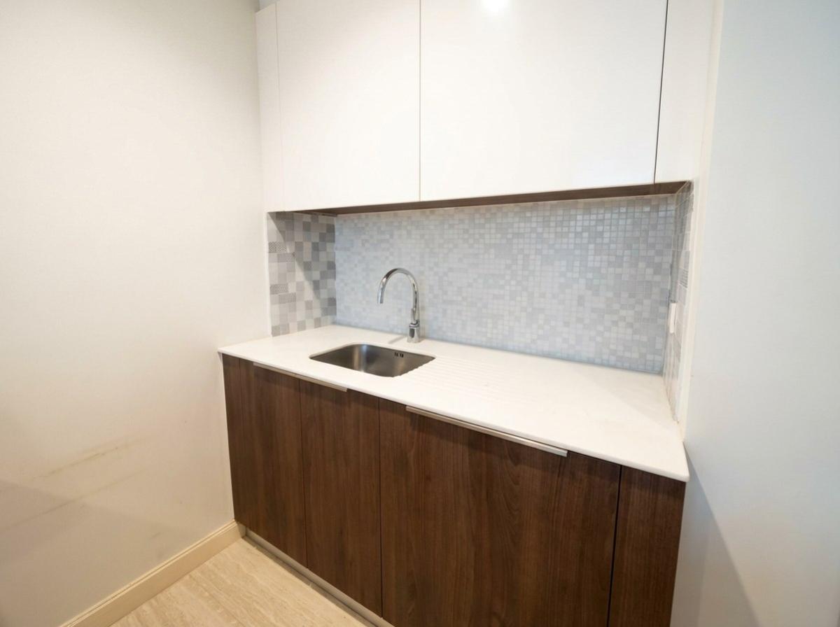 For RentCondoWitthayu, Chidlom, Langsuan, Ploenchit : 03/04/2026, Luxury 1-Bed Condo at 185 Rajadamri | BTS Ratchadamri near Central World
Rent 60,000 THB/month with full amenities! 0642748883