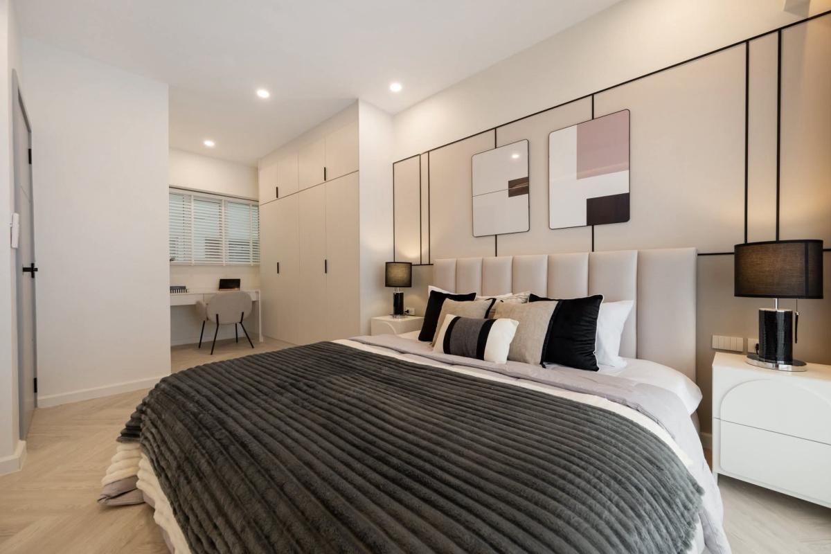 For SaleCondoSukhumvit, Asoke, Thonglor : 03/04/2026, Thonglor Condo 2 bedrooms 93 sqm. Near BTS starting at 7.99 million.
Luxury living in the city center, swimming pool, fitness center, ready to move in! 0642748883