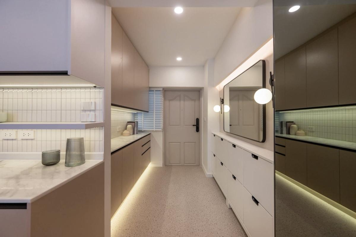 For SaleCondoSukhumvit, Asoke, Thonglor : 03/04/2026, Thonglor Condo 2 bedrooms 93 sqm. Near BTS starting at 7.99 million.
Luxury living in the city center, swimming pool, fitness center, ready to move in! 0642748883