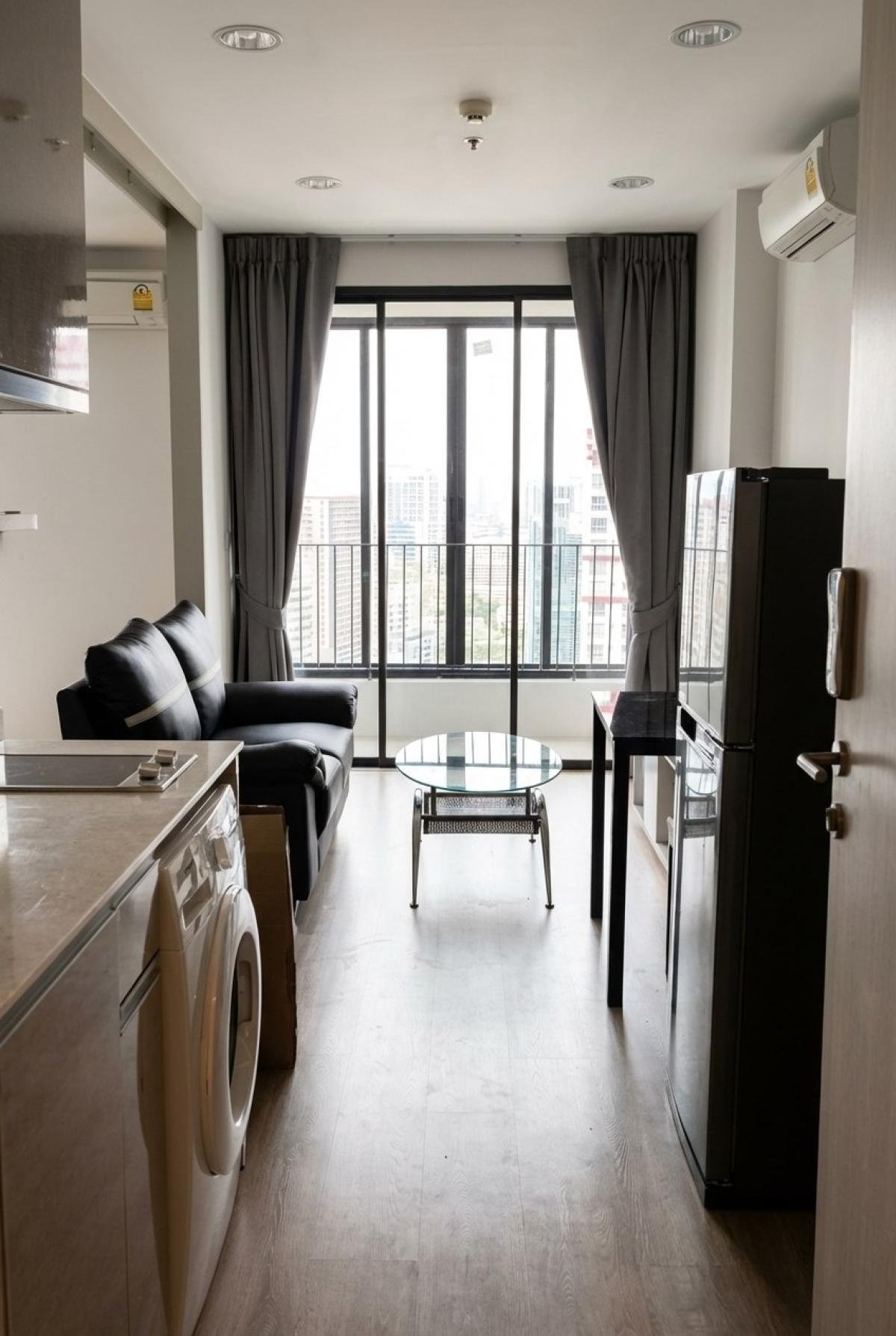 For RentCondoRatchathewi,Phayathai : 03/04/2026, Beautiful condo Ideo Q Ratchathewi 34 sq.m. near BTS/Ratchathewi
Rent only 19,000 baht/month with complete amenities! 0642748883