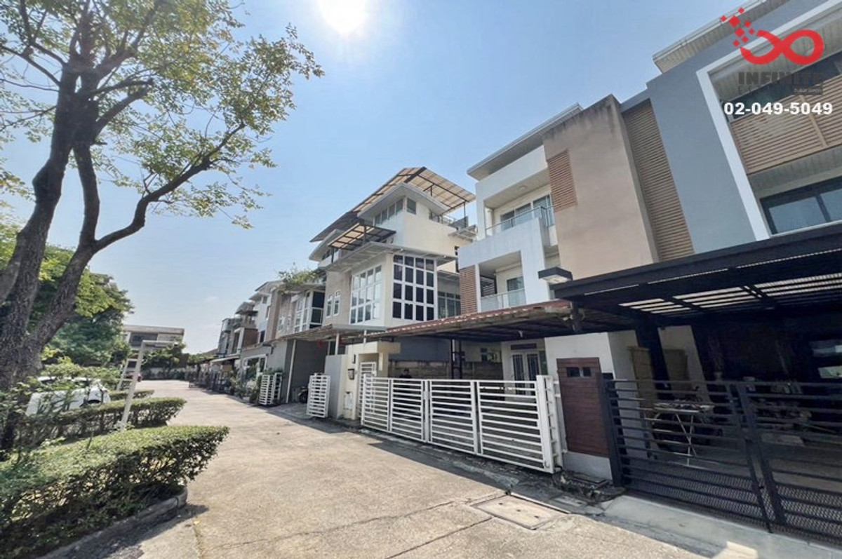 For SaleHouseYothinpattana,CDC : Single house for sale, Iris Residence Pradit Manutham, Soi Ruam Nam Jai, Wang Thonglang, 40 sq m, 3 floors.
