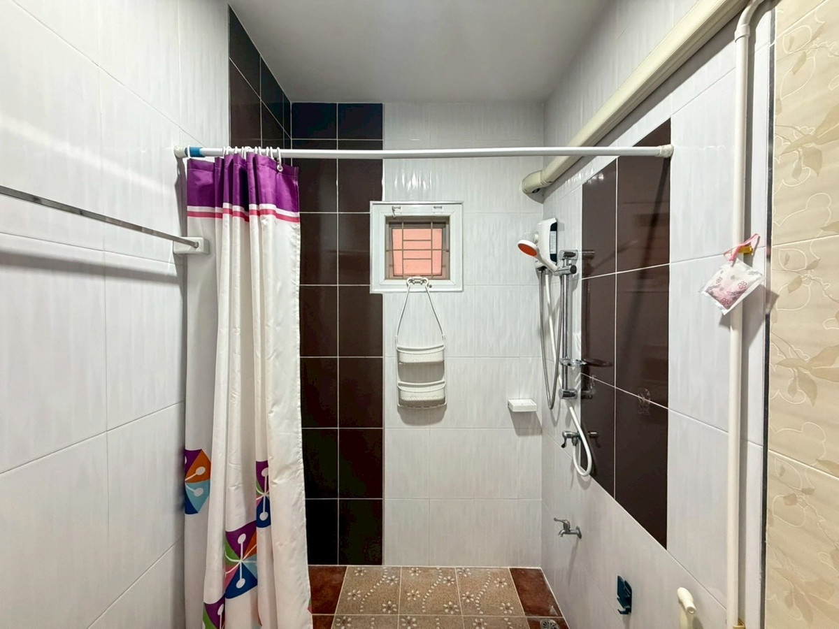 For SaleHouseHuahin, Prachuap Khiri Khan, Pran Buri : House for sale in Bo Fai, Hua Hin, with tenants, having immediate income.