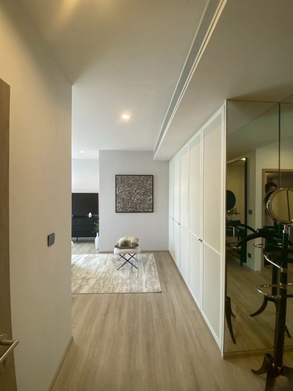 For RentCondoRama9, Petchburi, RCA : pynn soonvijai 3 bedroom ready to move in