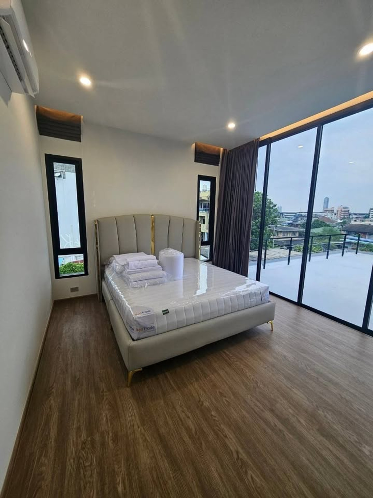 Sukhumvit, Asoke, Thonglor : 🏡✨ Luxury 3-Storey Pool Villa Sukhumvit 62 Bangkok ✨🏡