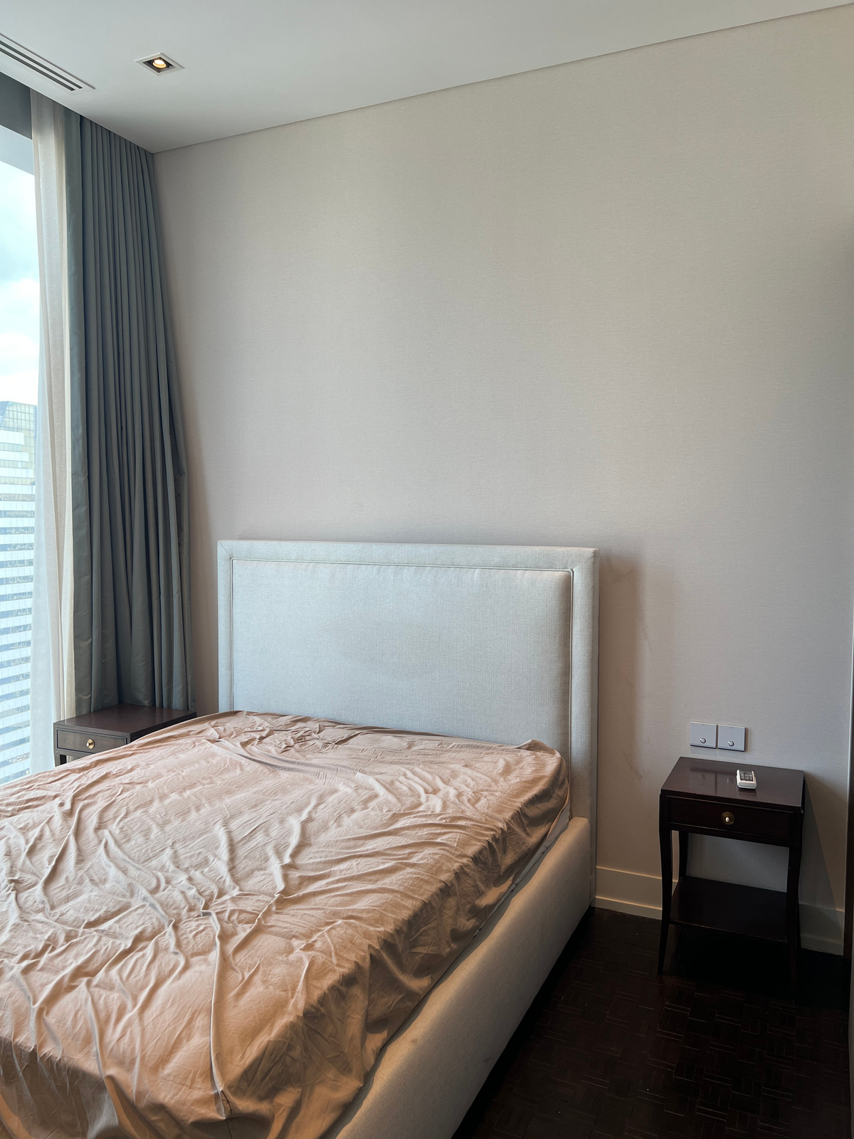 ขายคอนโดสาทร นราธิวาส : 🚨🔥 ขายด่วน | Ritz-Carlton Residences | 3 นอน | 211 ตร.ม. | ชั้น 28 | 65 ล้าน ALL-IN ⚡ ไม่มีค่าโอน ⚡ ไม่มีภาษี ⚡ ไม่มีค่าใช้จ่ายเพิ่ม | ~308K/ตร.ม. เทียบตลาด 440K/ตร.ม. 💰 ต่ำกว่าตลาด 30% 🏙️