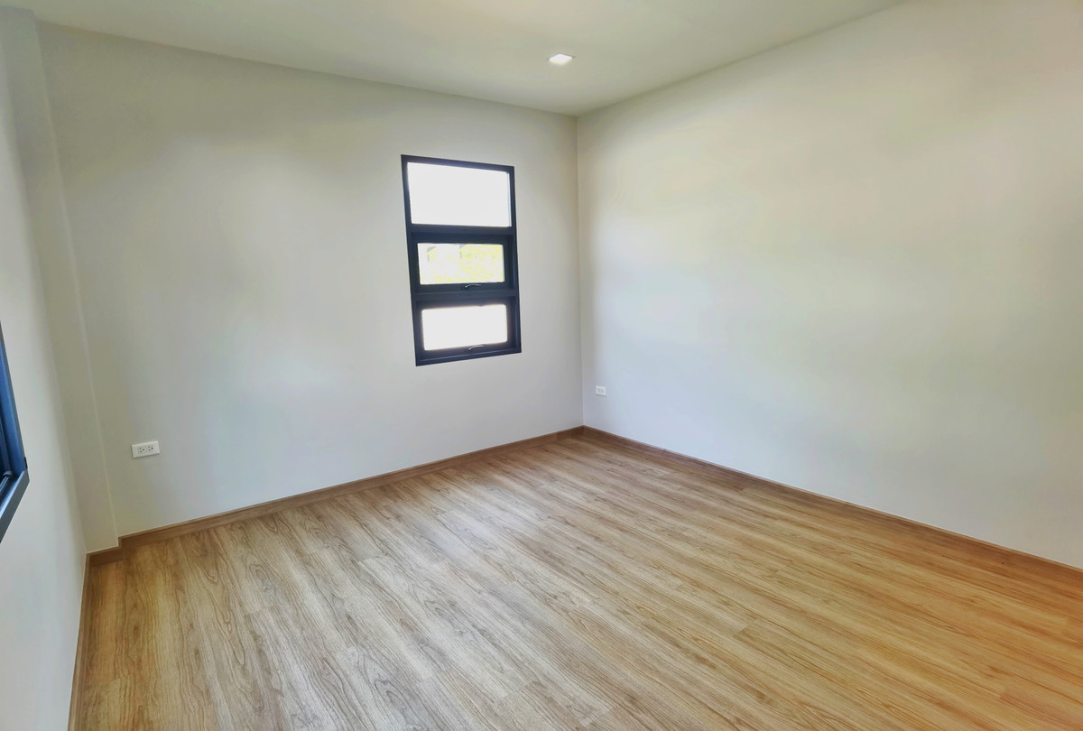 ขายบ้านนนทบุรี บางใหญ่ บางบัวทอง : [ขายขาดทุน 3 ล้าน!] บ้านเดี่ยวหลังใหญ่ ซื่อตรง พรีเมี่ยม บางบัวทอง-340 สภาพมือหนึ่ง 106 ตร.ว. ใกล้เซ็นทรัลเวสต์เกต คุ้มที่สุดในย่าน! 