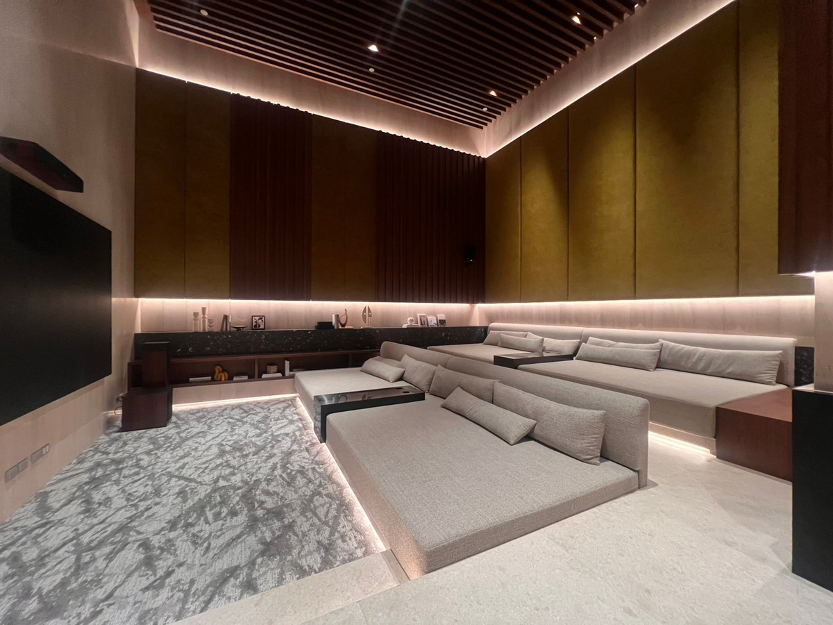 For SaleCondoSilom, Saladaeng, Bangrak : 2-Bedroom Condo for Sale at Dusit Residences with Lumpini View