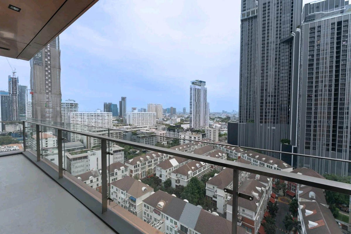 For RentCondoSukhumvit, Asoke, Thonglor : KHUN BY YOO Thonglor for Rent/ Sale