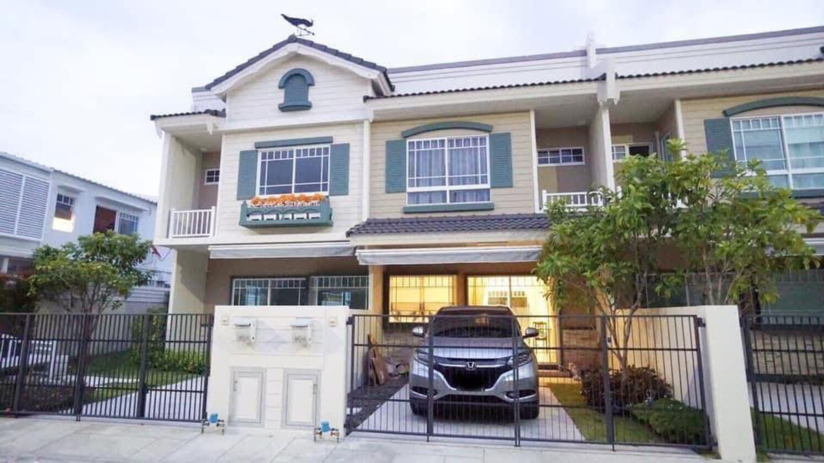 TownhomeSamut Prakan,Samrong : For rent or sale: Townhome Indy 2 Bangna Km.7 behind Mega Bangna (Rt-01)
