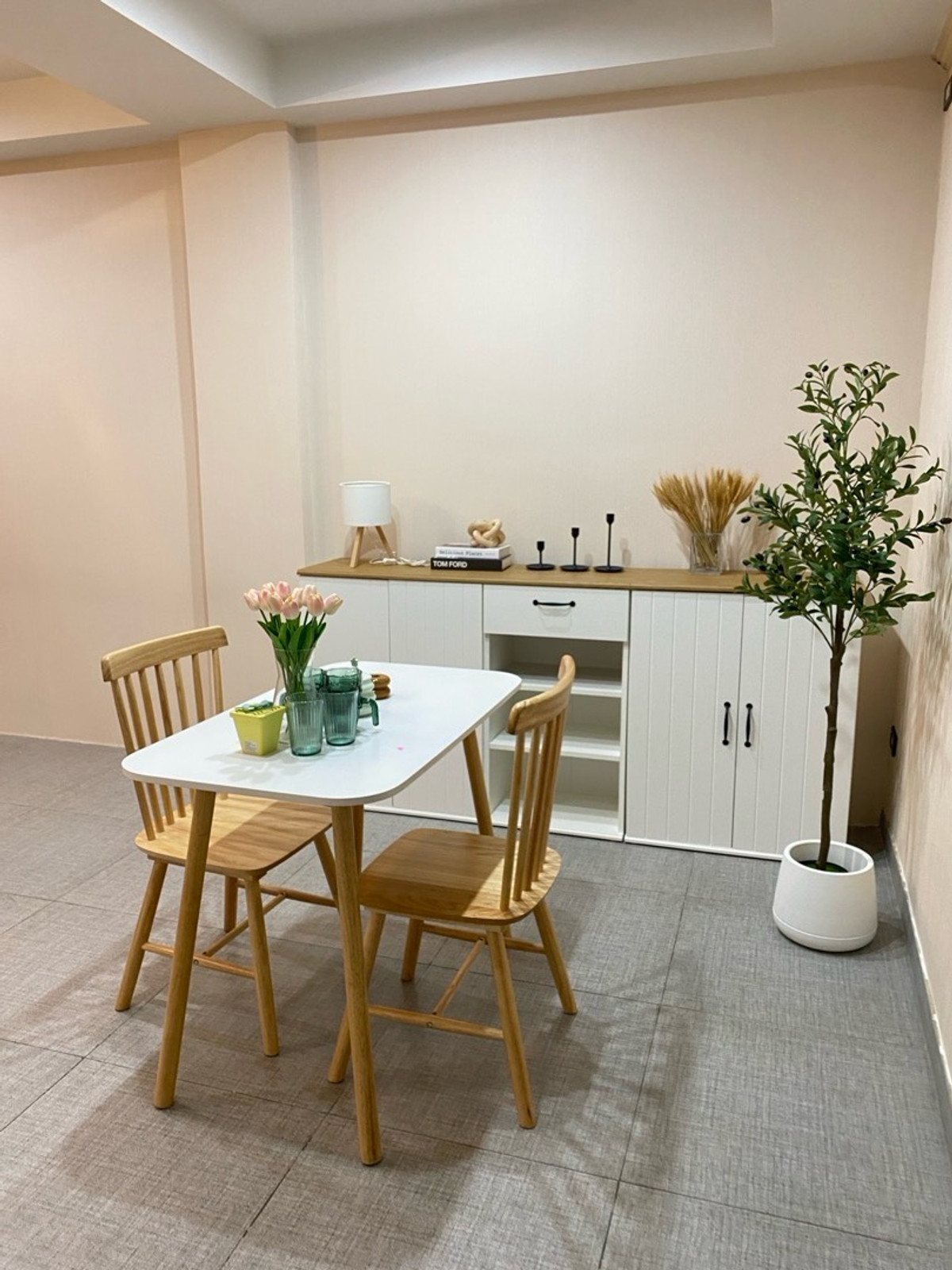 ขายคอนโดบางนา แบริ่ง ลาซาล : ขายคอนโด ชั้น1 มีสวน 2นอน 1น้ำ 58ตร.ม จอดรถ2คัน 