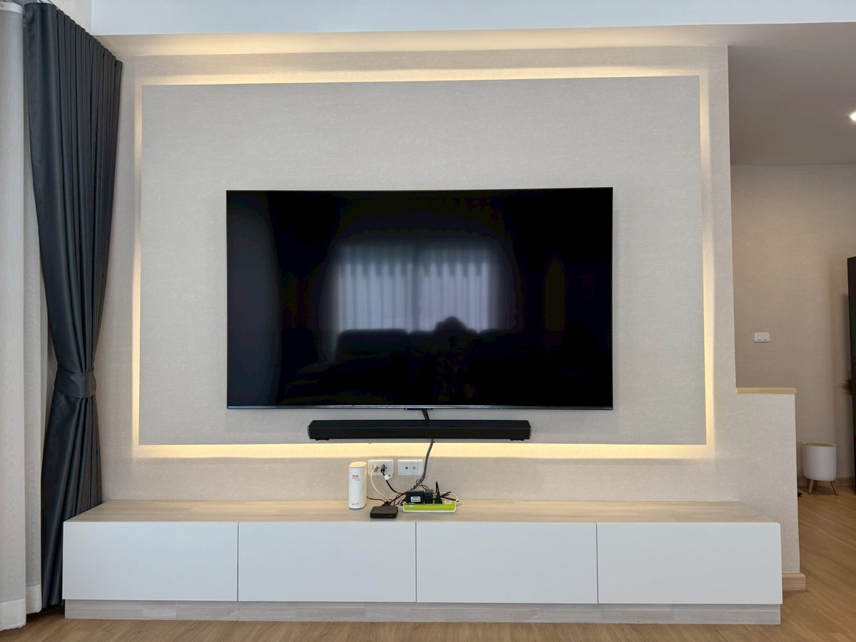 For RentNonthaburi, Bang Yai, Bangbuathong : 💕 Semi-detached house for rent, Q District Westgate project 💕 Beautiful house, ready to move in, complete with functions, suitable for both living and making a home office.