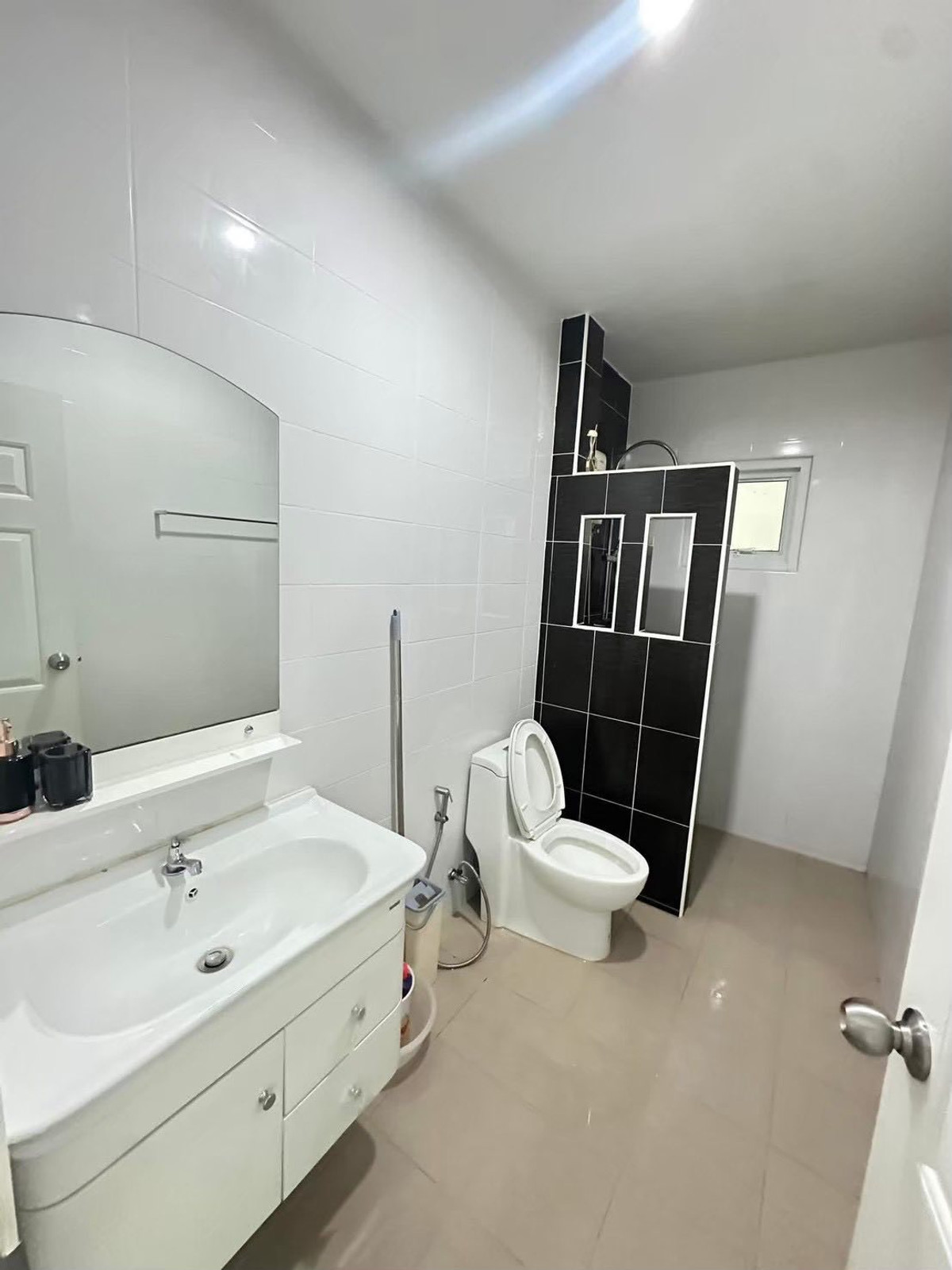 For SaleHousePattaya, Bangsaen, Chonburi : Rawiphon Village Rom Sai Nong Pla Lai / 3 Bedrooms (FOR SALE) BEWN144