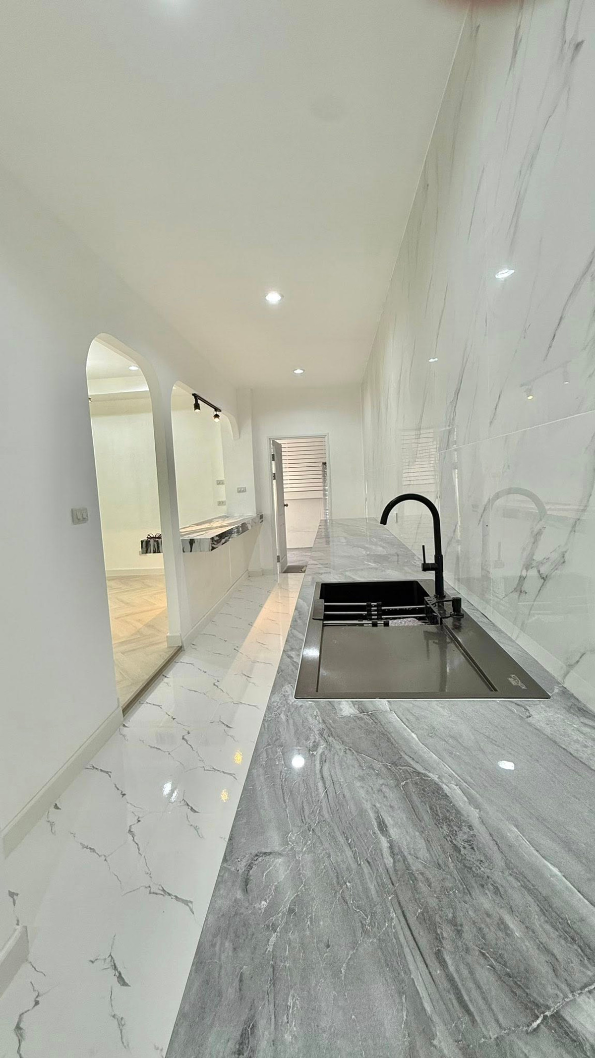 ขายบ้านลาดพร้าว101 แฮปปี้แลนด์ : หมู่บ้านวาสินี / 4 ห้องนอน (ขาย), Moo Baan Wasinee / 4 Bedrooms (FOR SALE) FAHS072