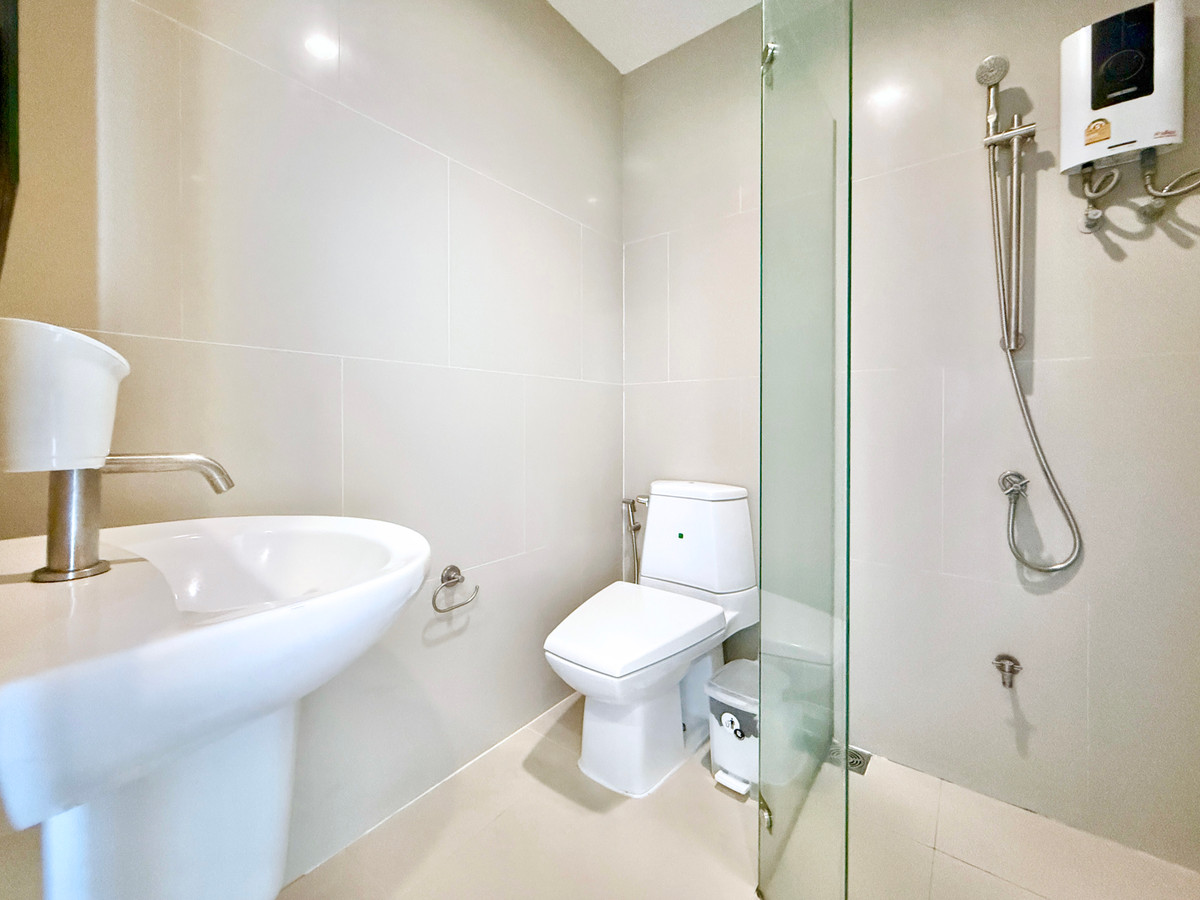 ขายคอนโดลาดพร้าว เซ็นทรัลลาดพร้าว : 🚀 The issara Ladprao - 34ตรม. สตูดิโอ ชั้นสูง ทิศใต้ 092-545-6151 (ทีม)