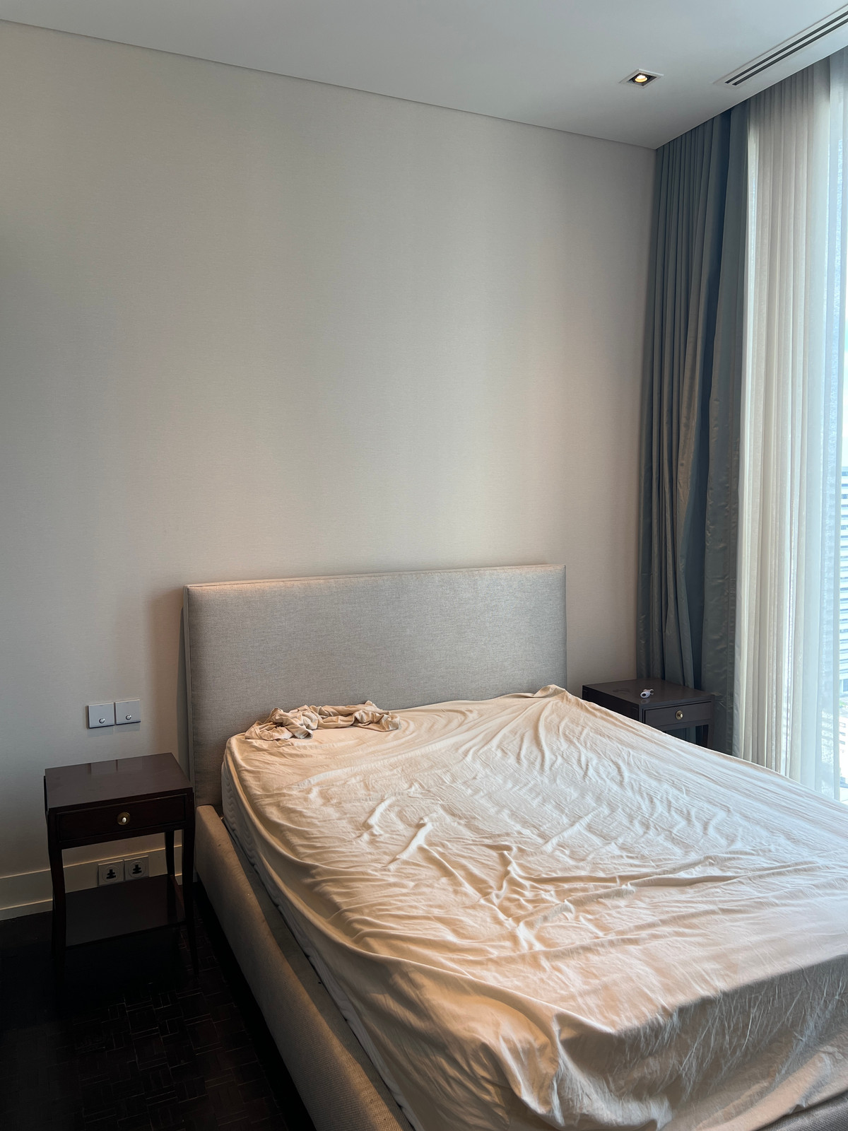 ขายคอนโดสาทร นราธิวาส : 🚨🔥 ขายด่วน | Ritz-Carlton Residences | 3 นอน | 211 ตร.ม. | ชั้น 28 | 65 ล้าน ALL-IN ⚡ ไม่มีค่าโอน ⚡ ไม่มีภาษี ⚡ ไม่มีค่าใช้จ่ายเพิ่ม | ~308K/ตร.ม. เทียบตลาด 440K/ตร.ม. 💰 ต่ำกว่าตลาด 30% 🏙️