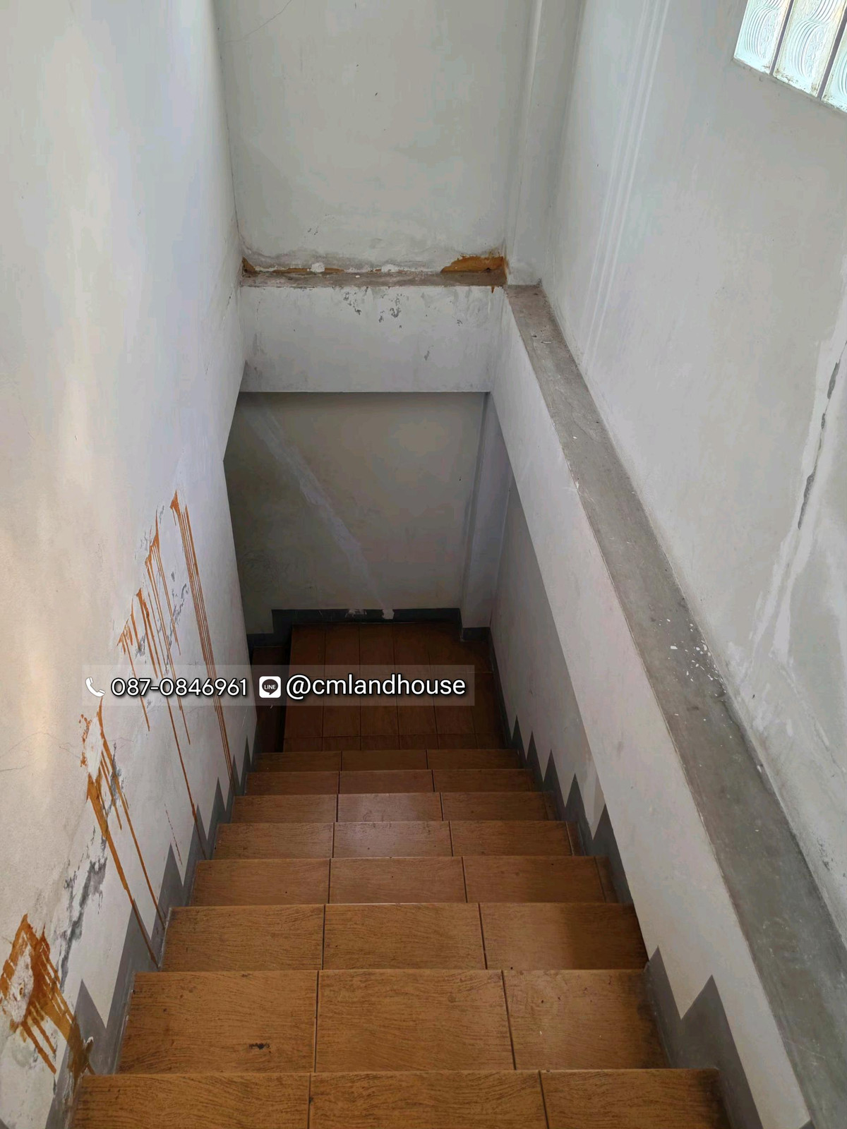 ขายบ้านเชียงใหม่ : ถูกกว่าคุ้มกว่าคอนโด! บ้านวรุณนิเวศน์ ต.แม่เหียะ อ.เมือง ใกล้แยกแม่เหียะ บิ๊กซี แม็คโคร IKEA 2 กม. ใกล้เซ็นทรัลแอร์พอร์ต 4 กม. ใกล้สนามบิน 5 กม. (ขายตามสภาพต้องปรับปรุง)