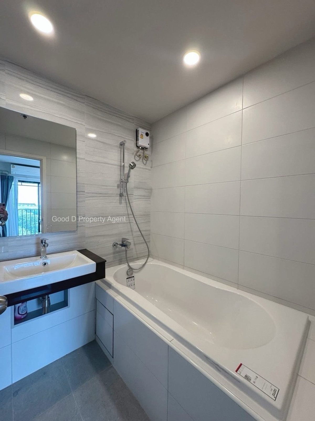 For RentCondoKorat Nakhon Ratchasima : Condo for rent, 2 bedrooms Essence Korat