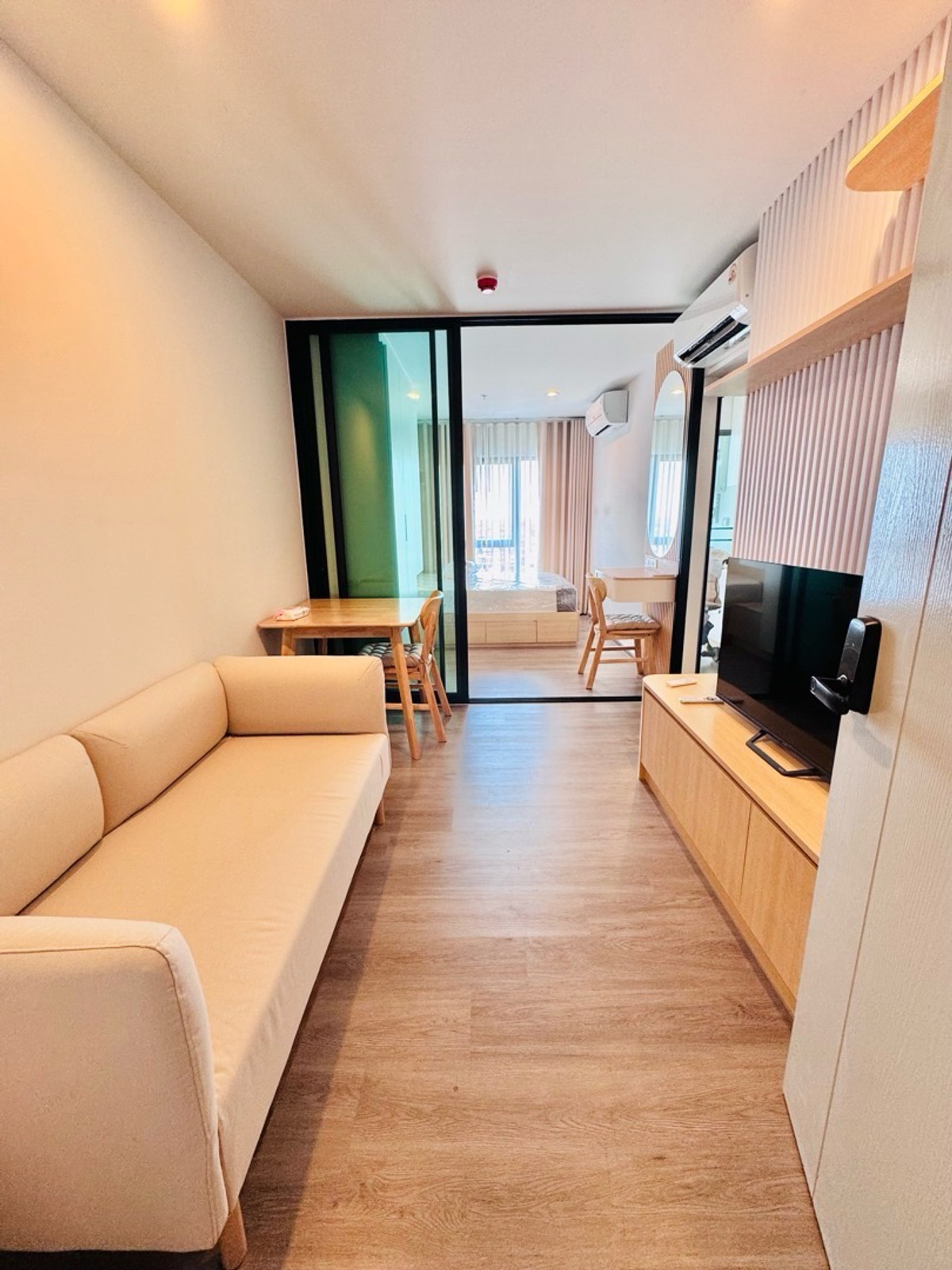 ให้เช่าคอนโดท่าพระ ตลาดพลู วุฒากาศ : 🔥 ปล่อยเช่าด่วน! 11,000.- แต่ง Built-in จัดเต็ม สไตล์ Minimal Muji  ที่ Regent Home วุฒากาศ 