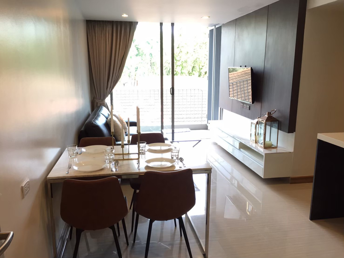 For RentCondoSukhumvit, Asoke, Thonglor : Hot Deal!  2BR at Downtown 49 Sukhumvit | 57 sqm | Near BTS Phrom Phong