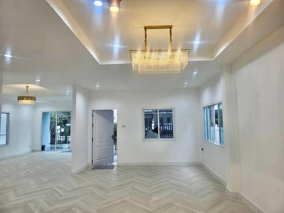 ขายบ้านลาดพร้าว101 แฮปปี้แลนด์ : หมู่บ้านวาสินี / 4 ห้องนอน (ขาย), Moo Baan Wasinee / 4 Bedrooms (FOR SALE) FAHS072