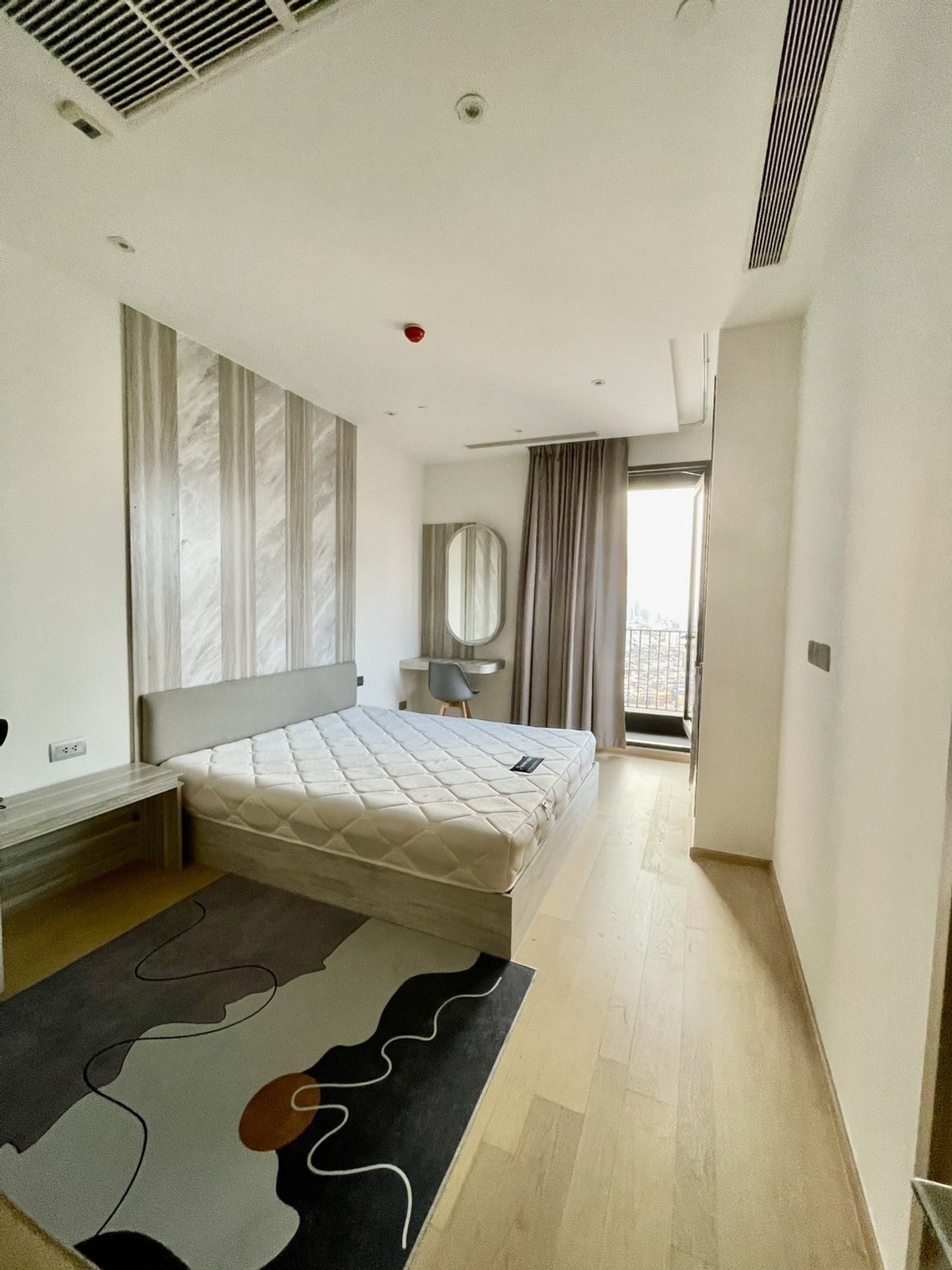 For RentCondoRama9, Petchburi, RCA : ⭐️Ashton Asoke - Rama 9⭐️ 2 bedrooms, 2 bathrooms, 91 sq m., fully furnished with electrical appliances.