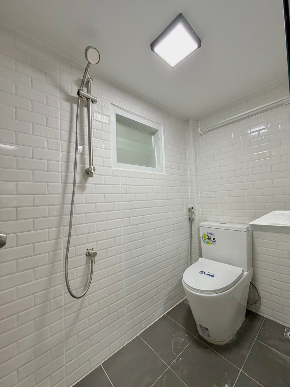 For SaleTownhomeRattanathibet, Sanambinna : Townhouse for sale in Kittiyarak, Sanambinnam, 18 sq m, newly decorated, has a balcony, no flooding, free transfer.