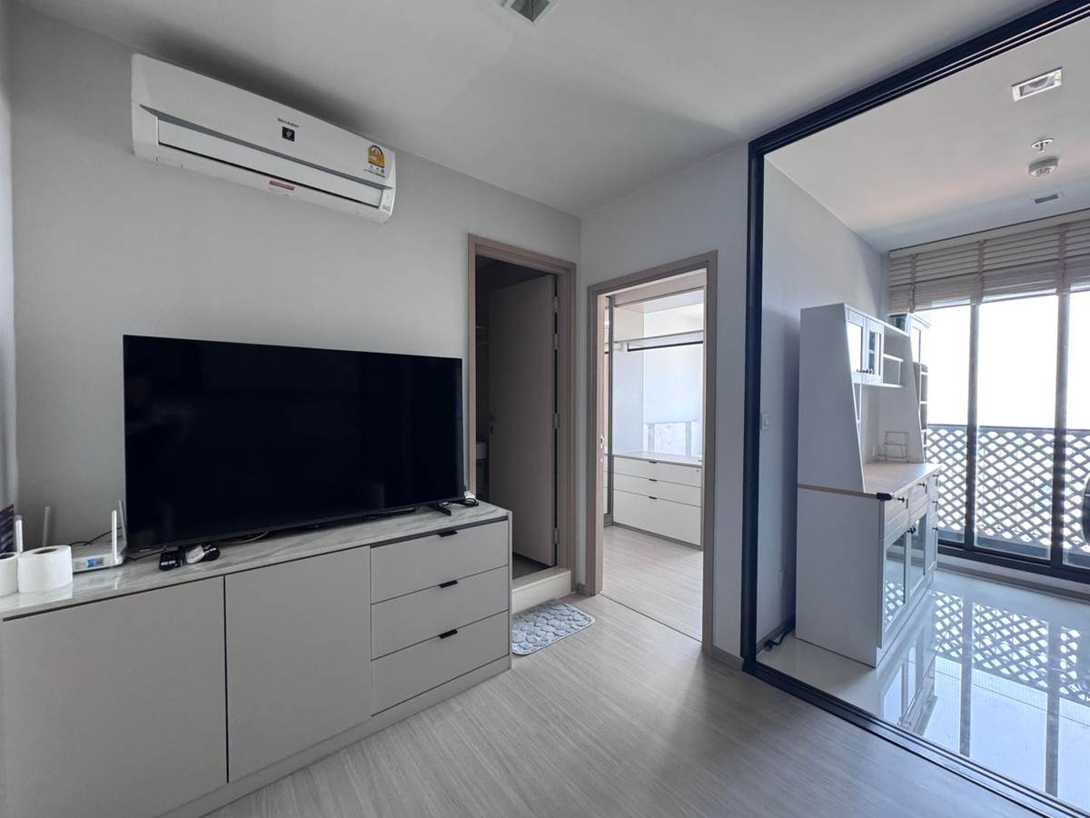 ให้เช่าคอนโดท่าพระ ตลาดพลู วุฒากาศ : Life Sathorn Sierra, ห้องครัวแยก ห้องนอนแยก, วิวโล่ง ลมเย็นสบายทั้งวัน ใกล้ bts ตลาดพลู