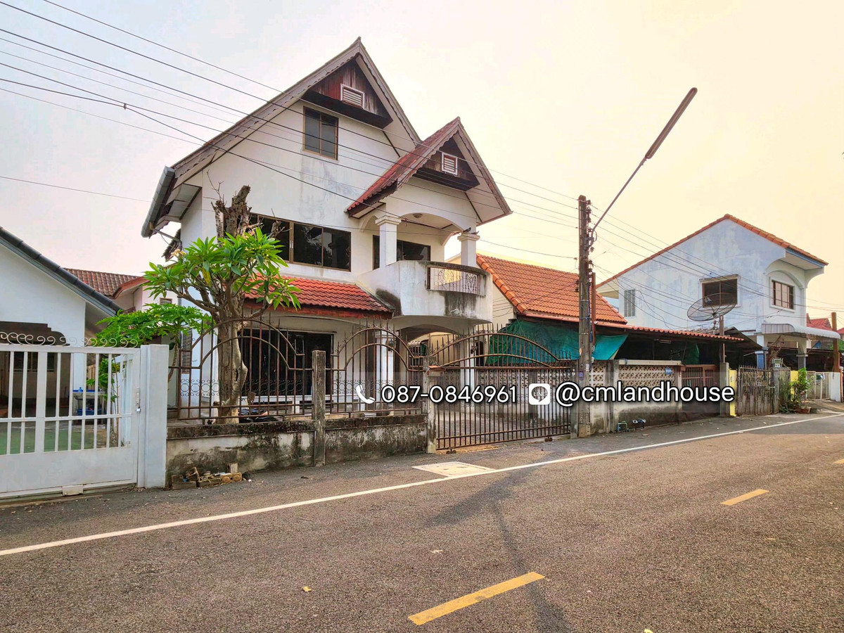 ขายบ้านเชียงใหม่ : ถูกกว่าคุ้มกว่าคอนโด! บ้านวรุณนิเวศน์ ต.แม่เหียะ อ.เมือง ใกล้แยกแม่เหียะ บิ๊กซี แม็คโคร IKEA 2 กม. ใกล้เซ็นทรัลแอร์พอร์ต 4 กม. ใกล้สนามบิน 5 กม. (ขายตามสภาพต้องปรับปรุง)