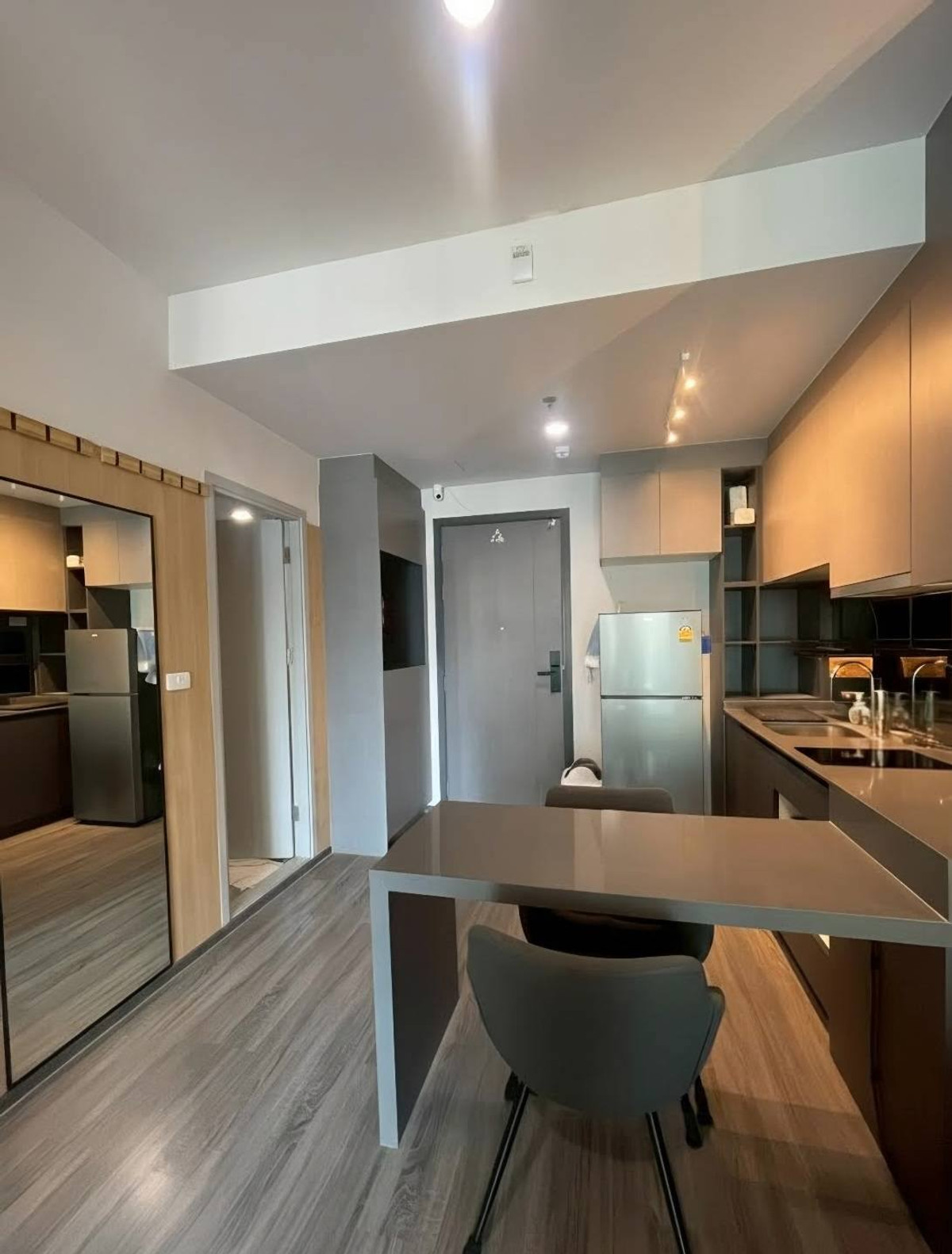 ให้เช่าคอนโดสยาม จุฬา สามย่าน : Ideo Chula Samyan【𝐑𝐄𝐍𝐓】🔥จังหวะเรียบง่าย มองแล้วสบายใจ🔥 ติดต่อไลน์ไอดี: @hacondo