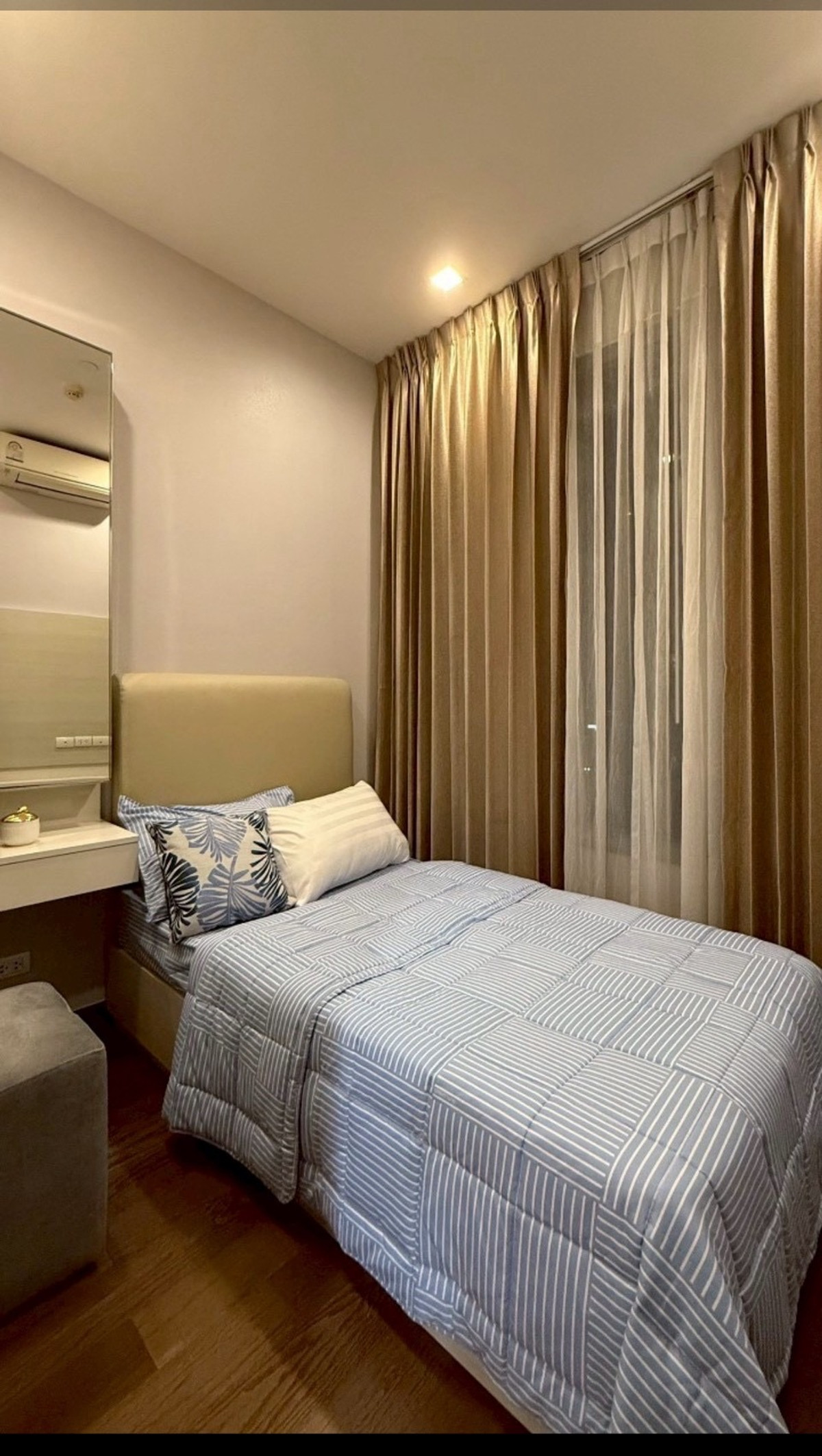 ขายคอนโดพระราม 9 เพชรบุรีตัดใหม่ RCA : ขาย ด่วน Q Asoke คิว อโศก 2ห้องนอน 1ห้องน้ำ (ห้องใหม่ทั้งหมด ไม่เคยปล่อยเช่า)